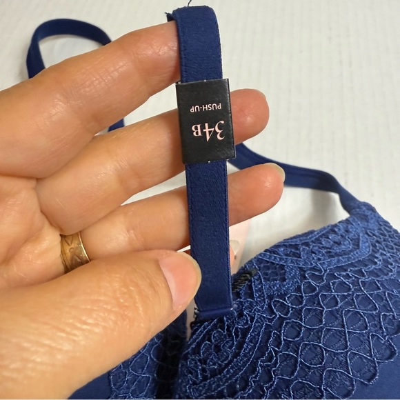 Victoria's Secret Blue Underwire Push Up Bra Intimates Size 34B - Picture 4 of 5